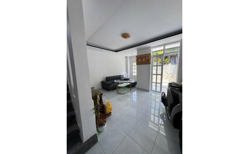 Nhà Vĩnh Thạnh – 2 Mặt Tiền – Ô Tô Ra Vào – Giá Mềm